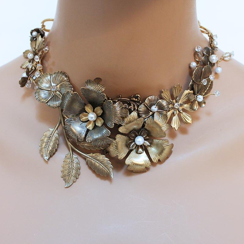 Ethereal - The Recycled Pressed Flower Statement Necklace - Gold & Silver |  Atypical thing