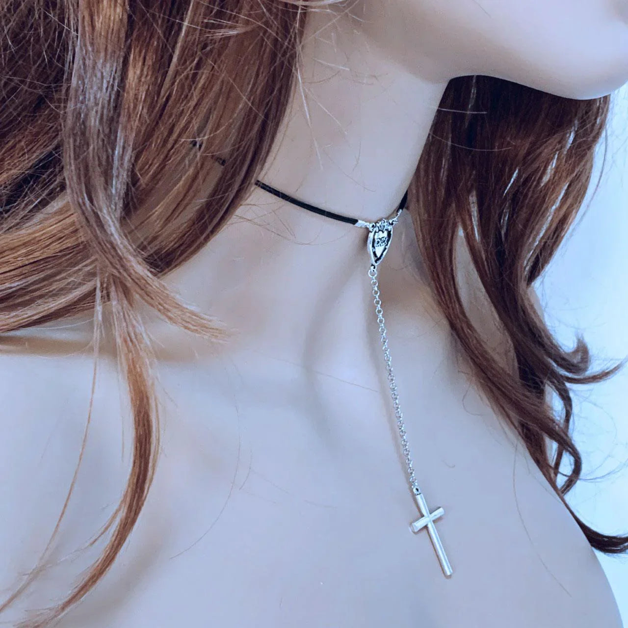 Gothic Black Leather Sacred Heart Choker Necklace - Gothic  display picture 1