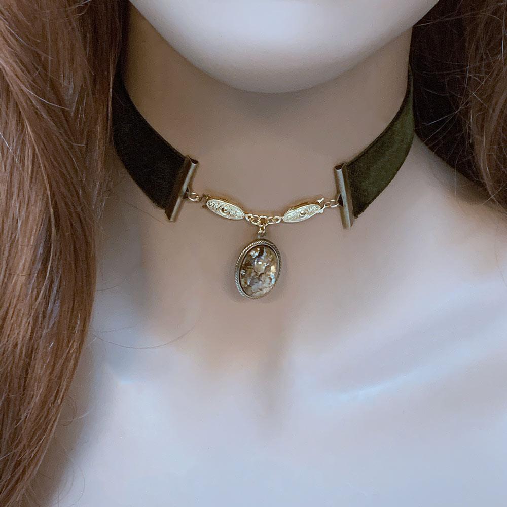 Green Velvet Gothic Victorian Choker Necklace - Gothic Grace Inc